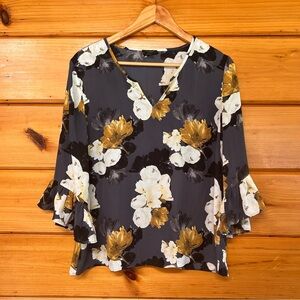 Ann Taylor Floral Women's Top 3/4 Ruffle Sleeve V Neck Medium Blouse M